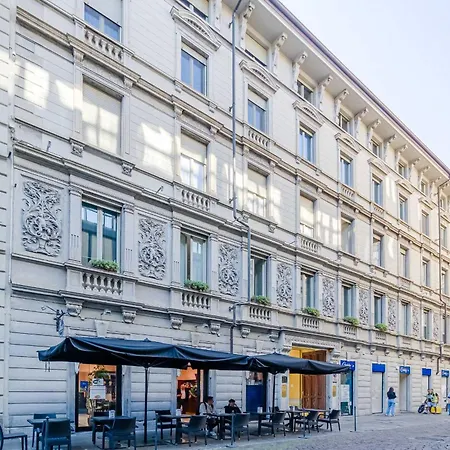 Guesthost - Cozy In Lägenhet Turin