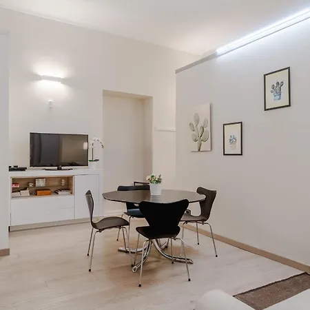 Guesthost - Cozy In Apartament